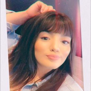 Meet your Posher, Selena